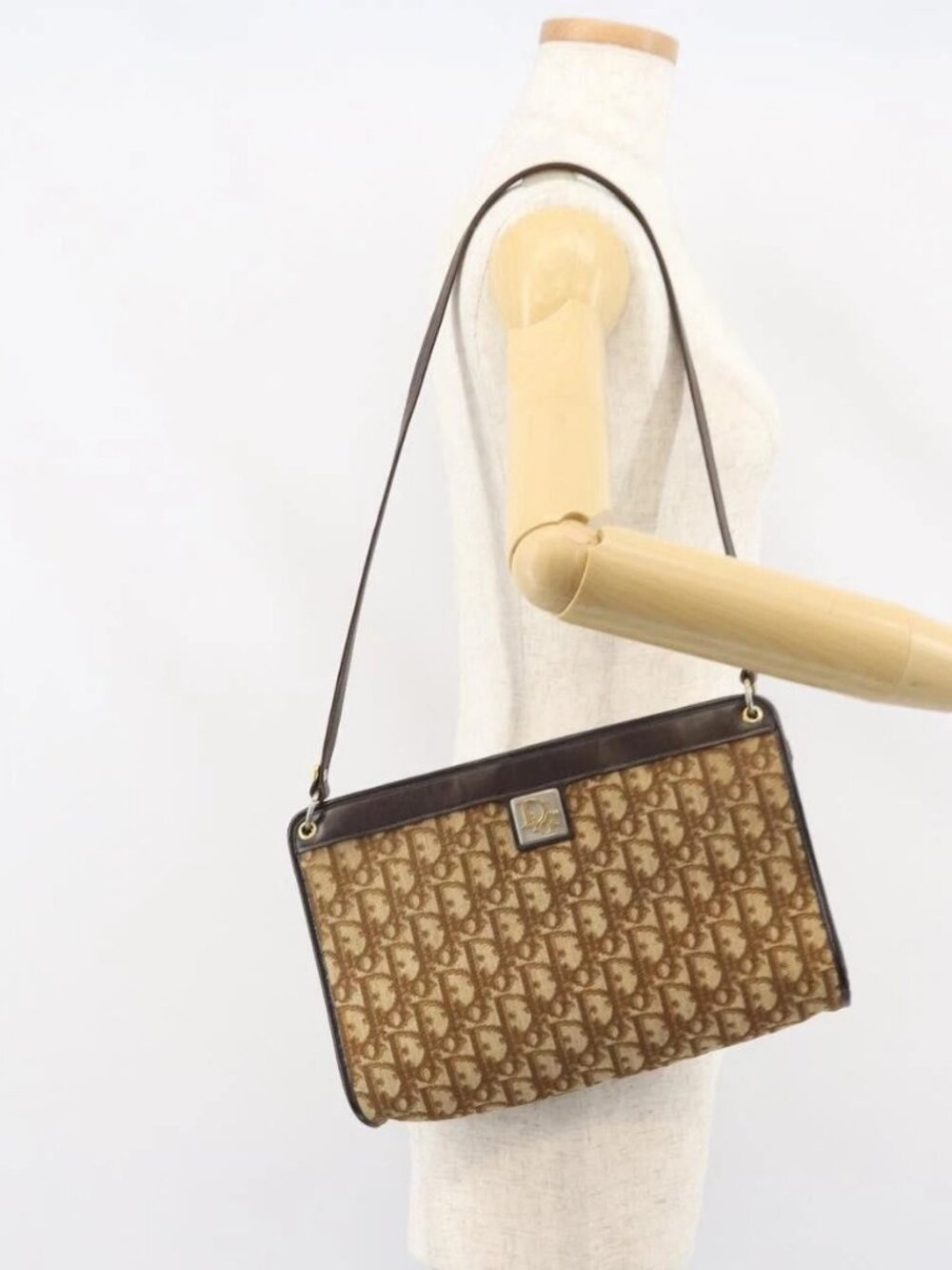 Christian Dior Trotter Canvas Shoulder Bag Beige Gold Auth 159028
